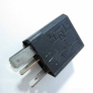 Relè 20A nero Fiat Lancia Alfa Romeo