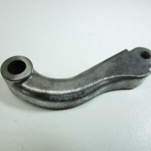 Staffa di montaggio tubo acqua di raffreddamento su blocco motore Alfa Romeo 1.8 Twin Spark
