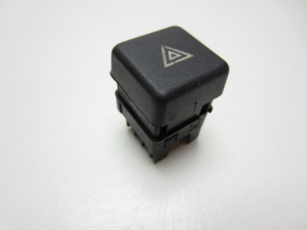 Knop dashboard Lancia Delta Integrale gevarenlichten