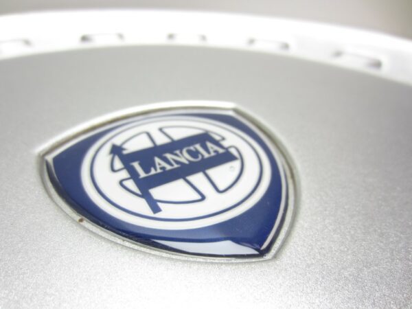 Logo Lancia 58mm pour centre de roue ou enjoliveur Lancia Kappa - SET 4 – Image 2