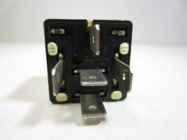 Relay white 5-pole 25A for a.o. Radiator fan Lancia Delta Integrale NOS - Image 5