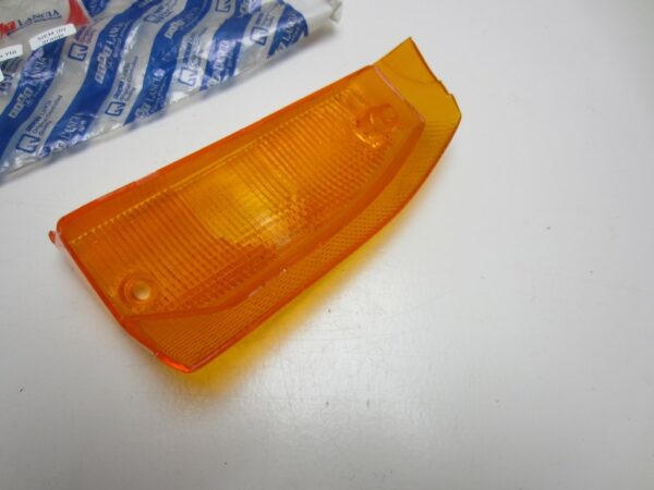 Knipperlichtglas rechts voorzijde Lancia Y10 oranje - Afbeelding 3