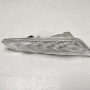 Luce di segnalazione Lancia Ypsilon 3 Delta 3 Alfa 156 147 BIANCA Sinistra