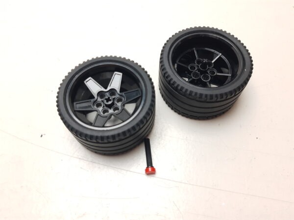 MOC brick wheel and tire 36x69 black set 2 pcs. - Image 2