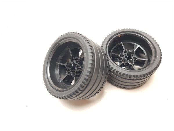MOC brick wheel and tire 36x69 black set 2 pcs. - Image 4
