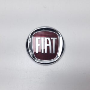 Logo Fiat rouge avant Fiat Seicento 2009