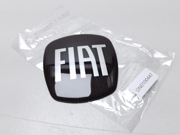 Reparatie binnendeel logo Fiat rood Bravo 2 Croma 2 (m)