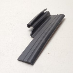 Cache d'angle en plastique pour le compartiment moteur, côté droit, Lancia Delta Integrale Evo