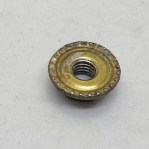 Écrou de fixation Fiat Lancia d'origine 13832101